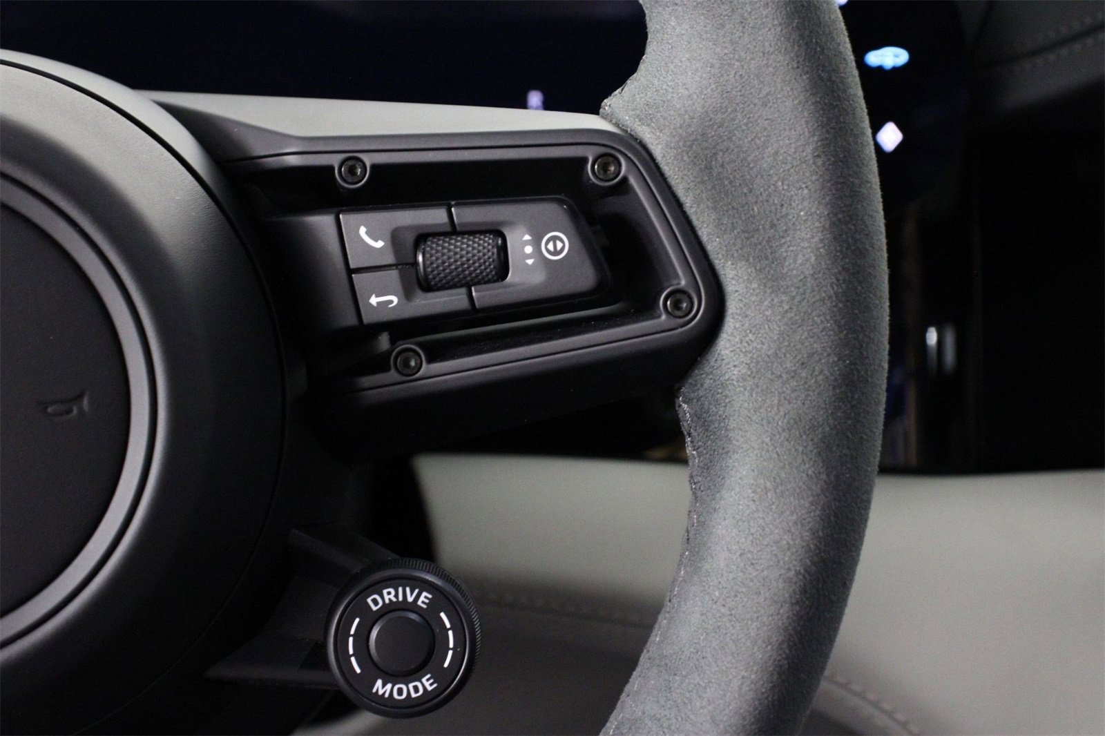 Used 2025 Porsche Taycan GTS image 15