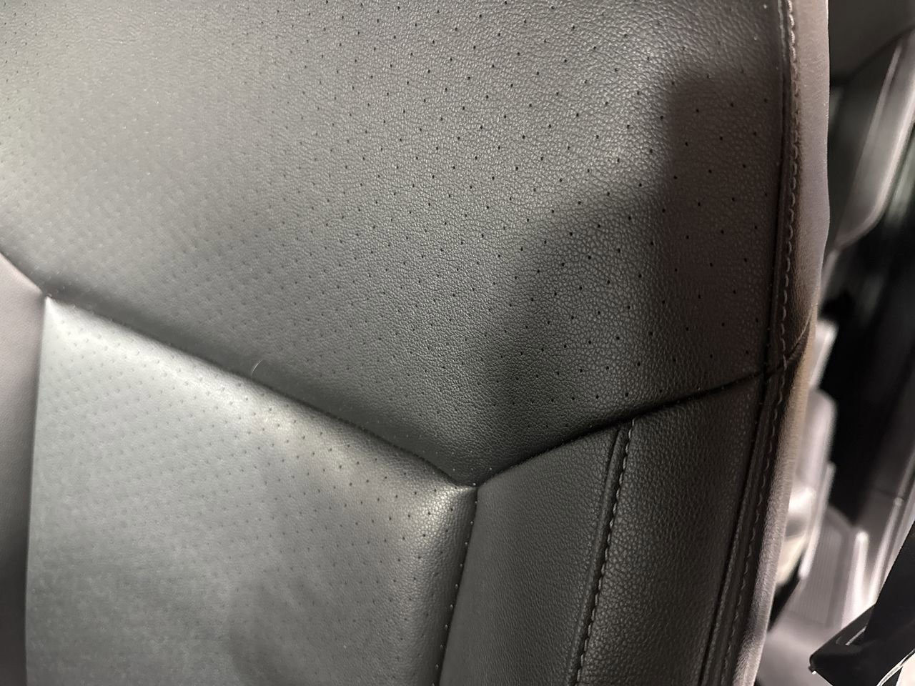 Used 2019 Volkswagen Atlas SE image 18