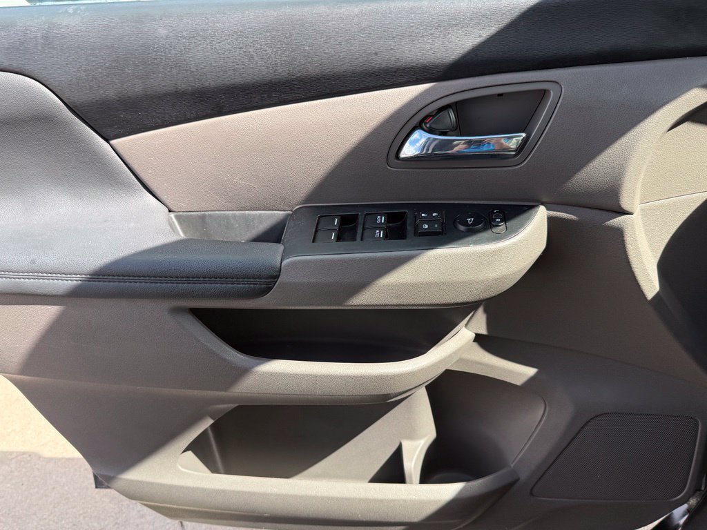 Used 2016 Honda Odyssey EX-L image 27