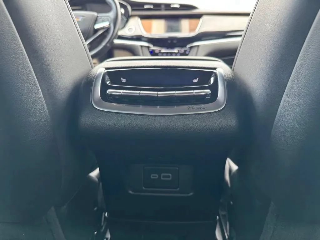 Used 2024 Cadillac XT6 Sport w/ Platinum Package AWD/4WD image 21