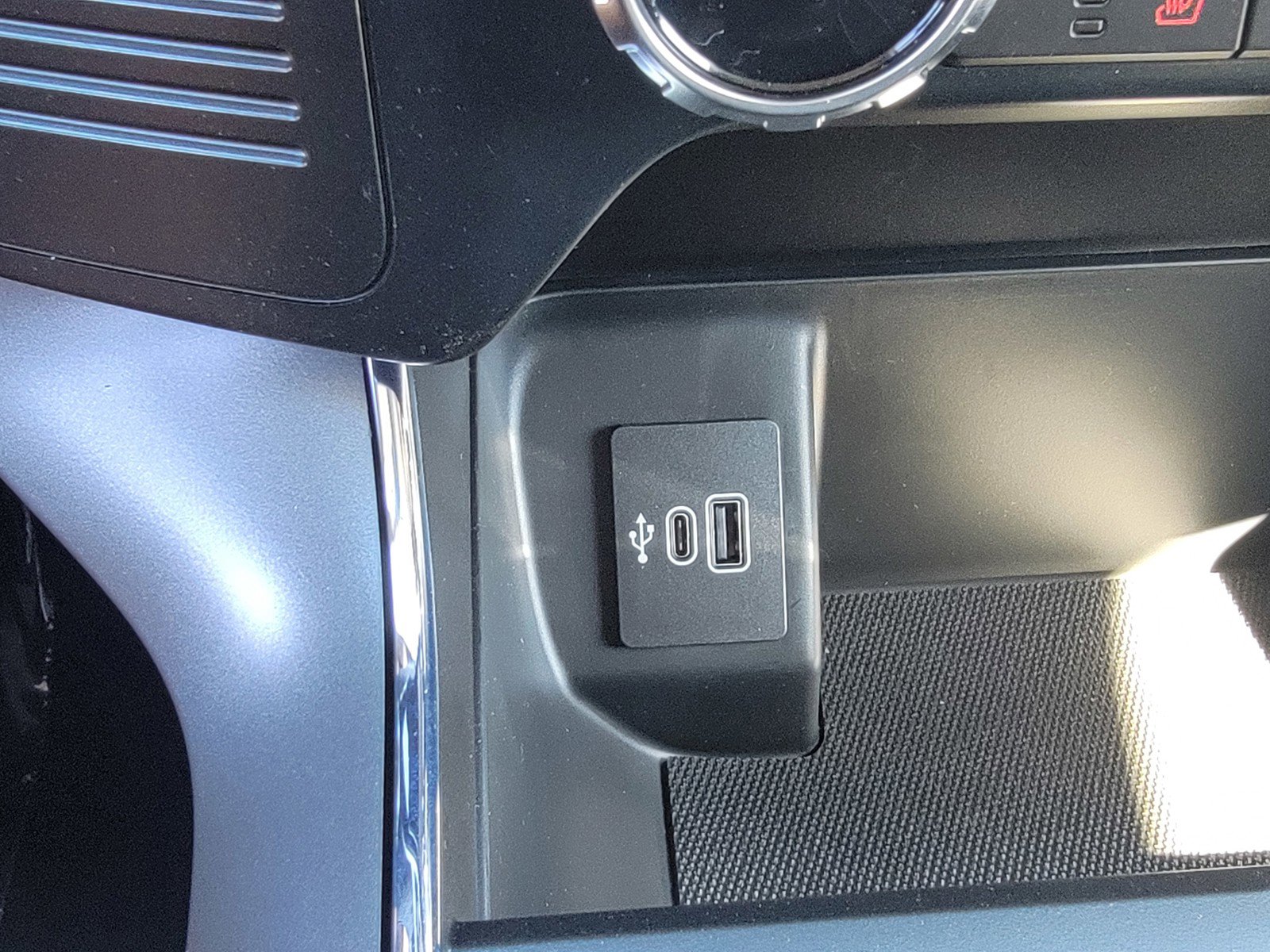 New 2025 Ford F150 Lightning XLT image 21