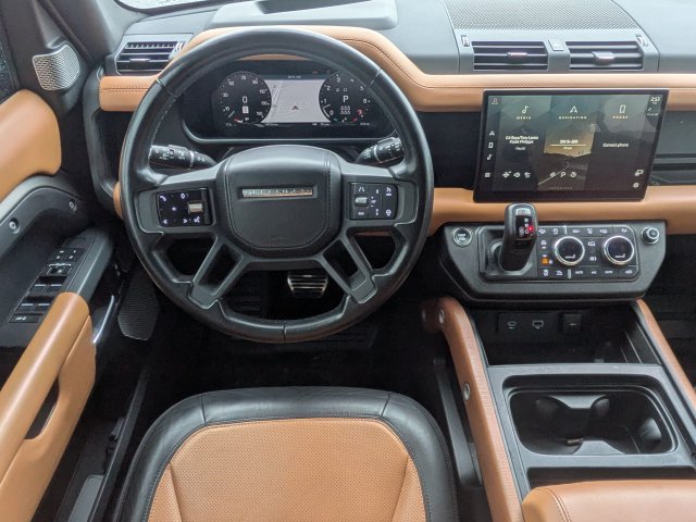 Used 2023 Land Rover Defender 130 X AWD/4WD image 33