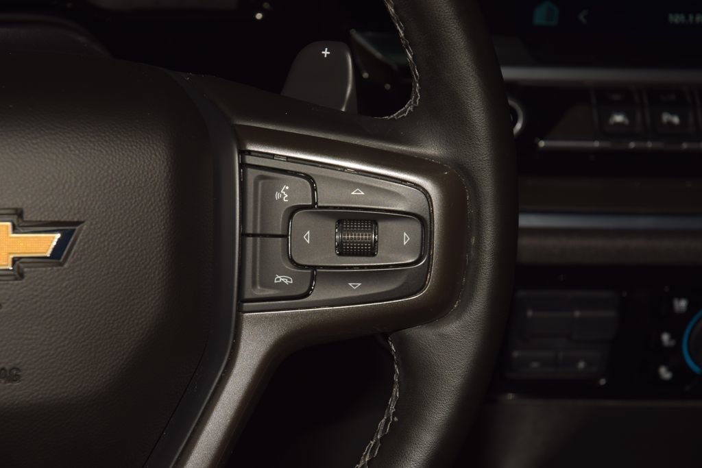 Used 2023 Chevrolet Silverado 1500 High Country w/ High Country Premium Package AWD/4WD image 41