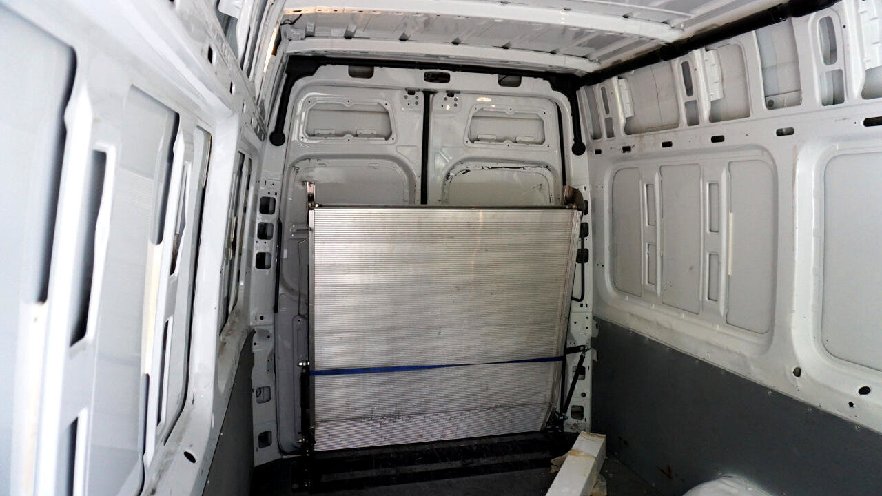 Used 2020 Mercedes-Benz Sprinter 2500 image 24