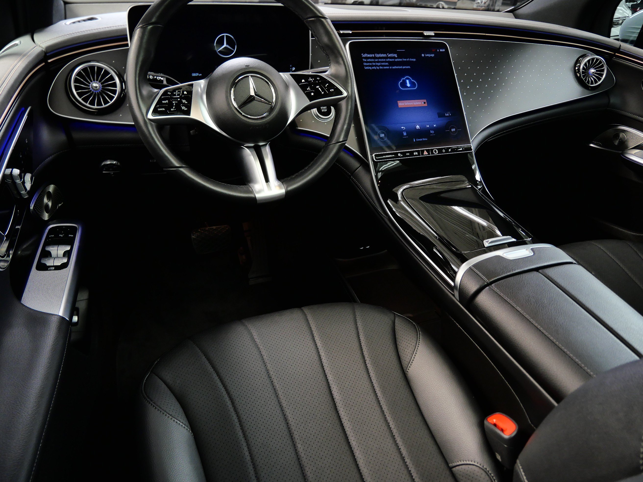 Certified 2023 Mercedes-Benz EQE 350+ 4MATIC SUV w/ AMG Line Exterior Package image 2