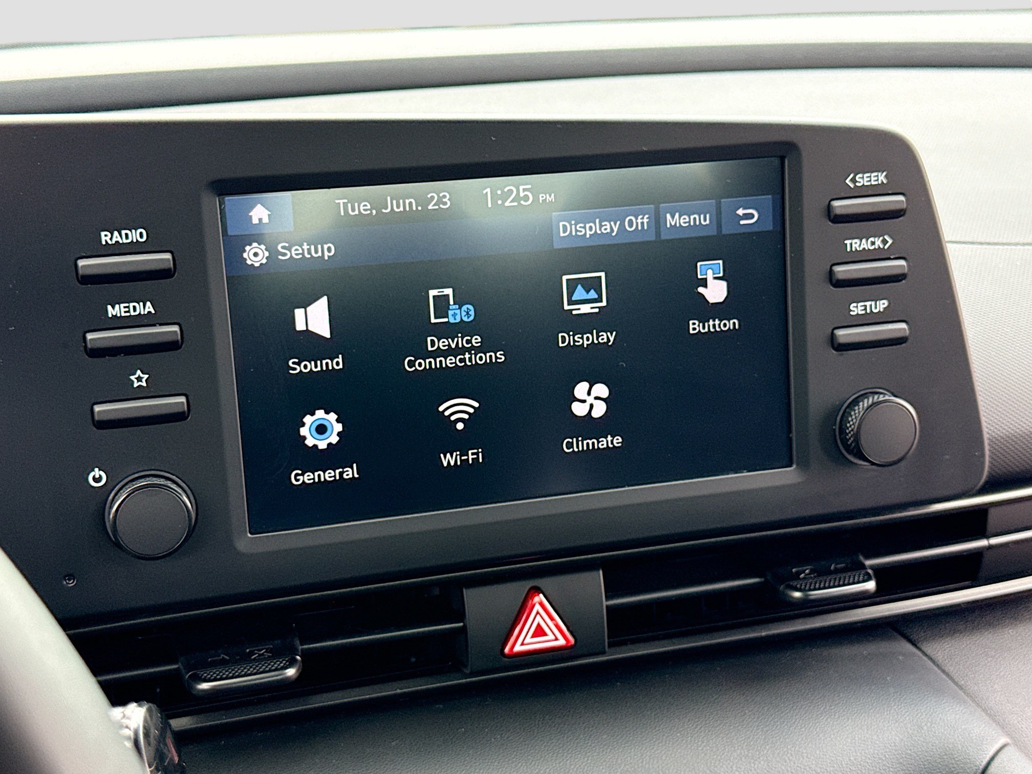 Certified 2025 Hyundai Elantra Sport FWD image 9