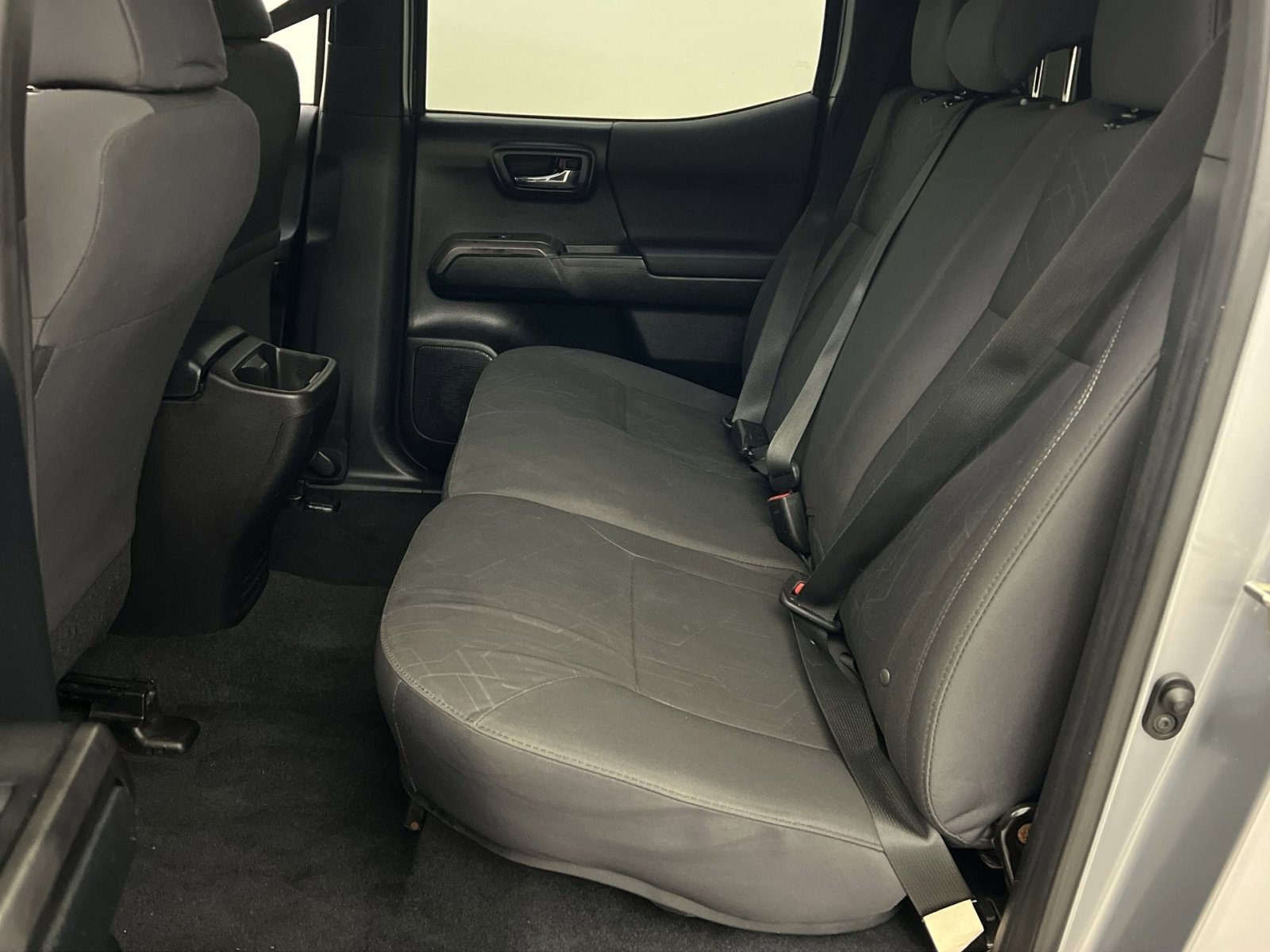 Used 2016 Toyota Tacoma TRD Sport image 22