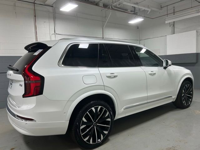 Used 2025 Volvo XC90 B6 Plus AWD/4WD image 3