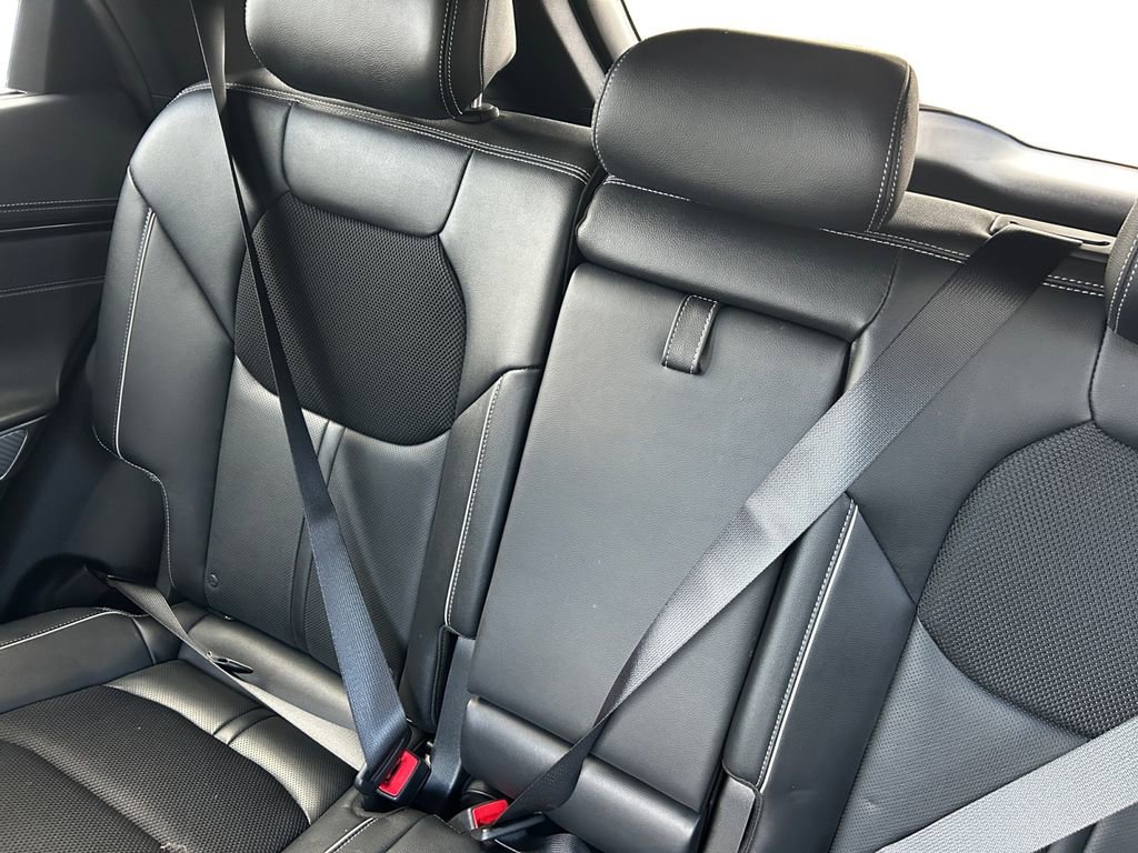 Used 2023 Genesis GV70 2.5T w/ Sport Prestige Package image 13