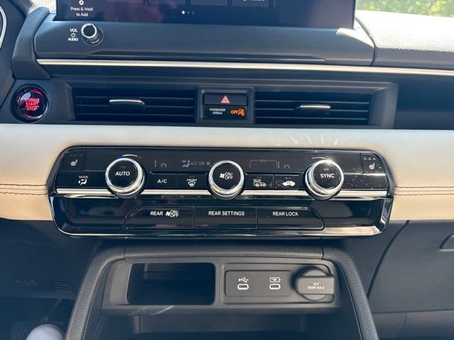 New 2026 Honda Pilot Touring image 18