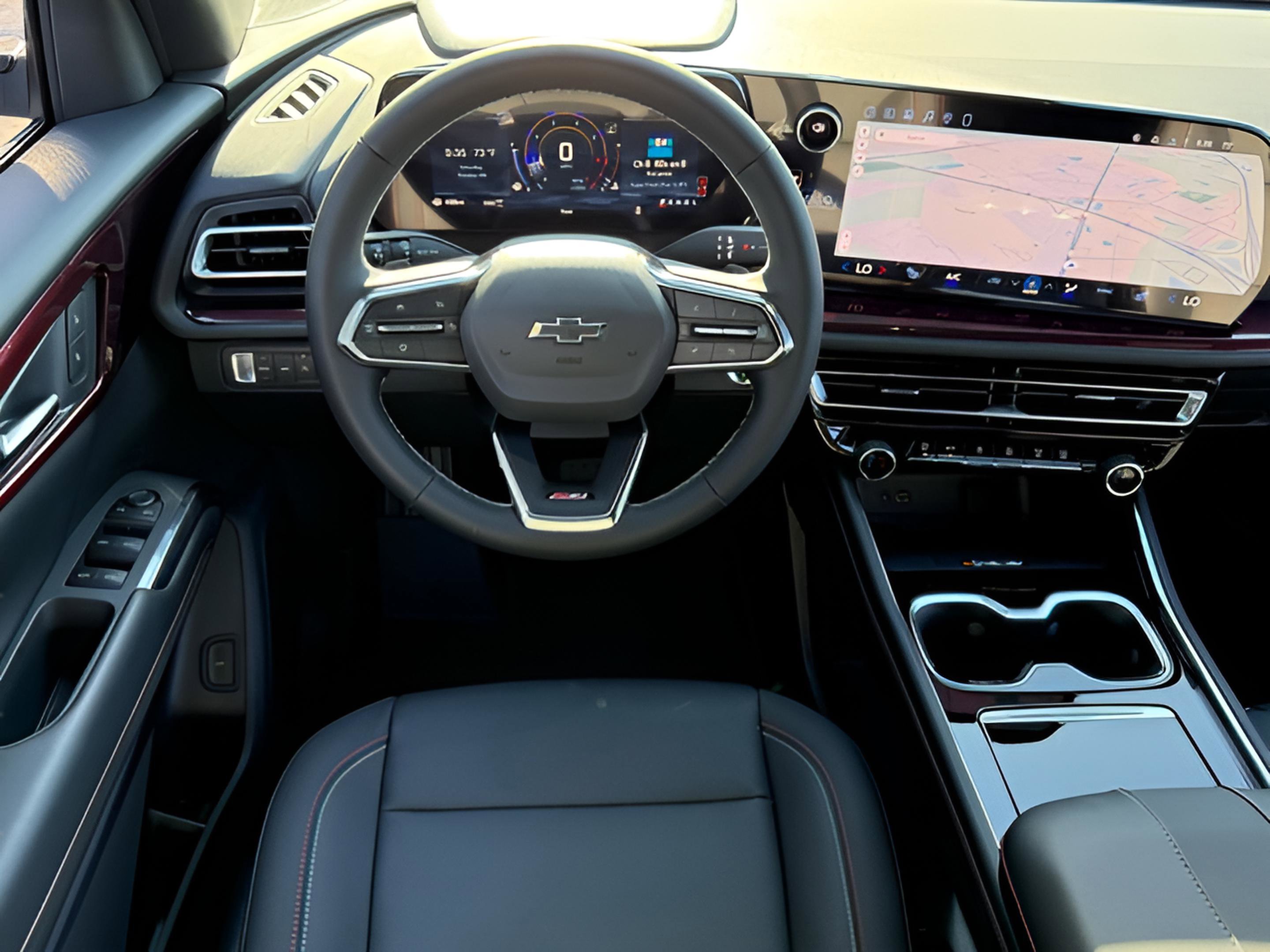 New 2026 Chevrolet Traverse Z71 w/ Driver Confidence Package image 8