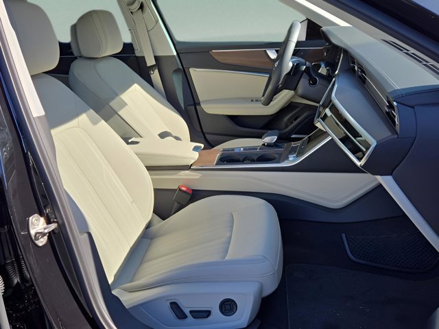 Used 2025 Audi A6 Premium Plus w/ Premium Plus Package image 11