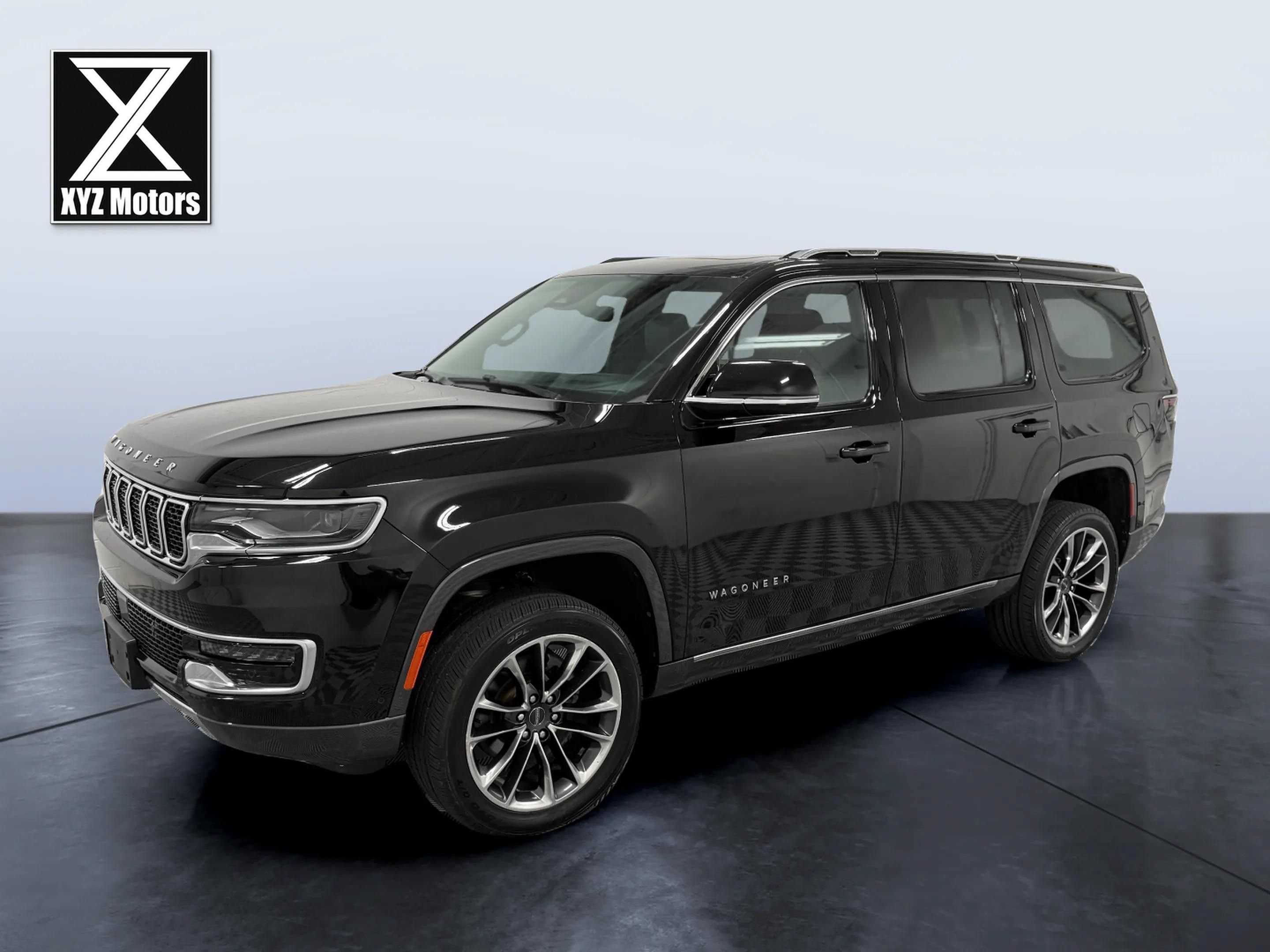 Used 2022 Jeep Wagoneer Series III w/ Premium Group I AWD/4WD image 2