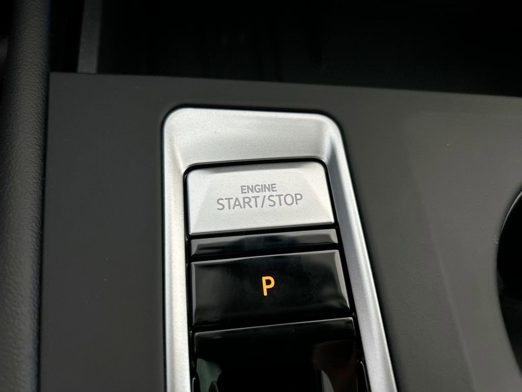 New 2026 Volkswagen Atlas SE image 30