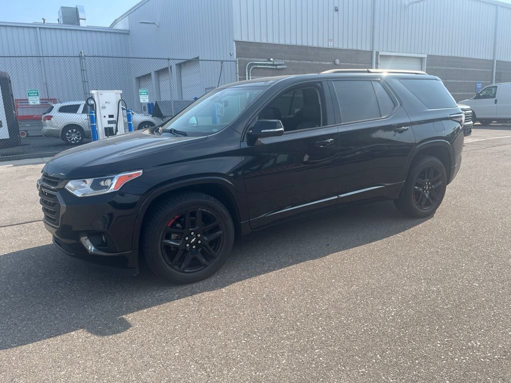Used 2019 Chevrolet Traverse Premier w/ Redline Edition AWD/4WD image 3