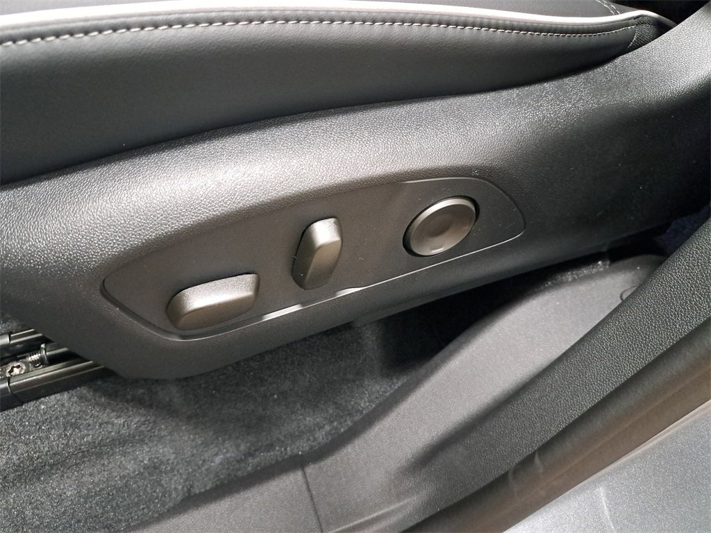 New 2025 Buick Enclave Sport Touring w/ Power Package image 31