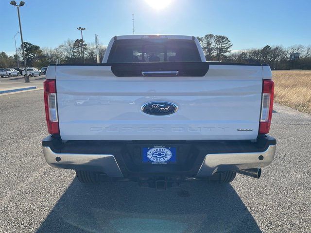 Used 2019 Ford F250 Lariat w/ Chrome Package image 4