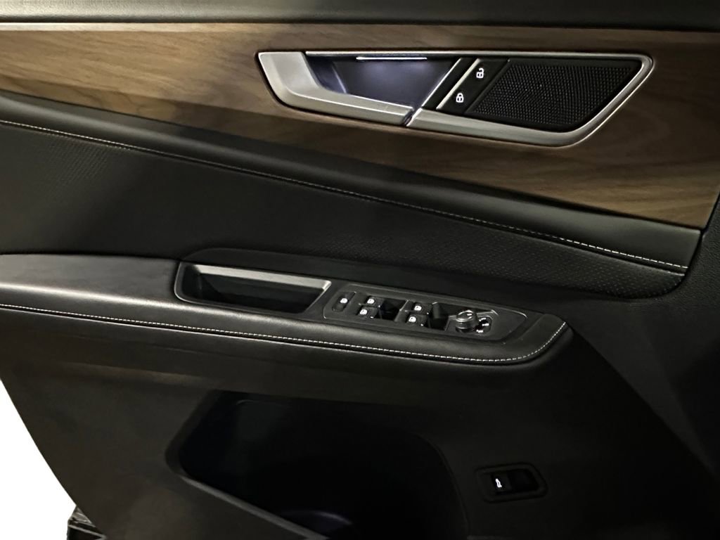 Used 2024 Volkswagen Atlas SE image 11