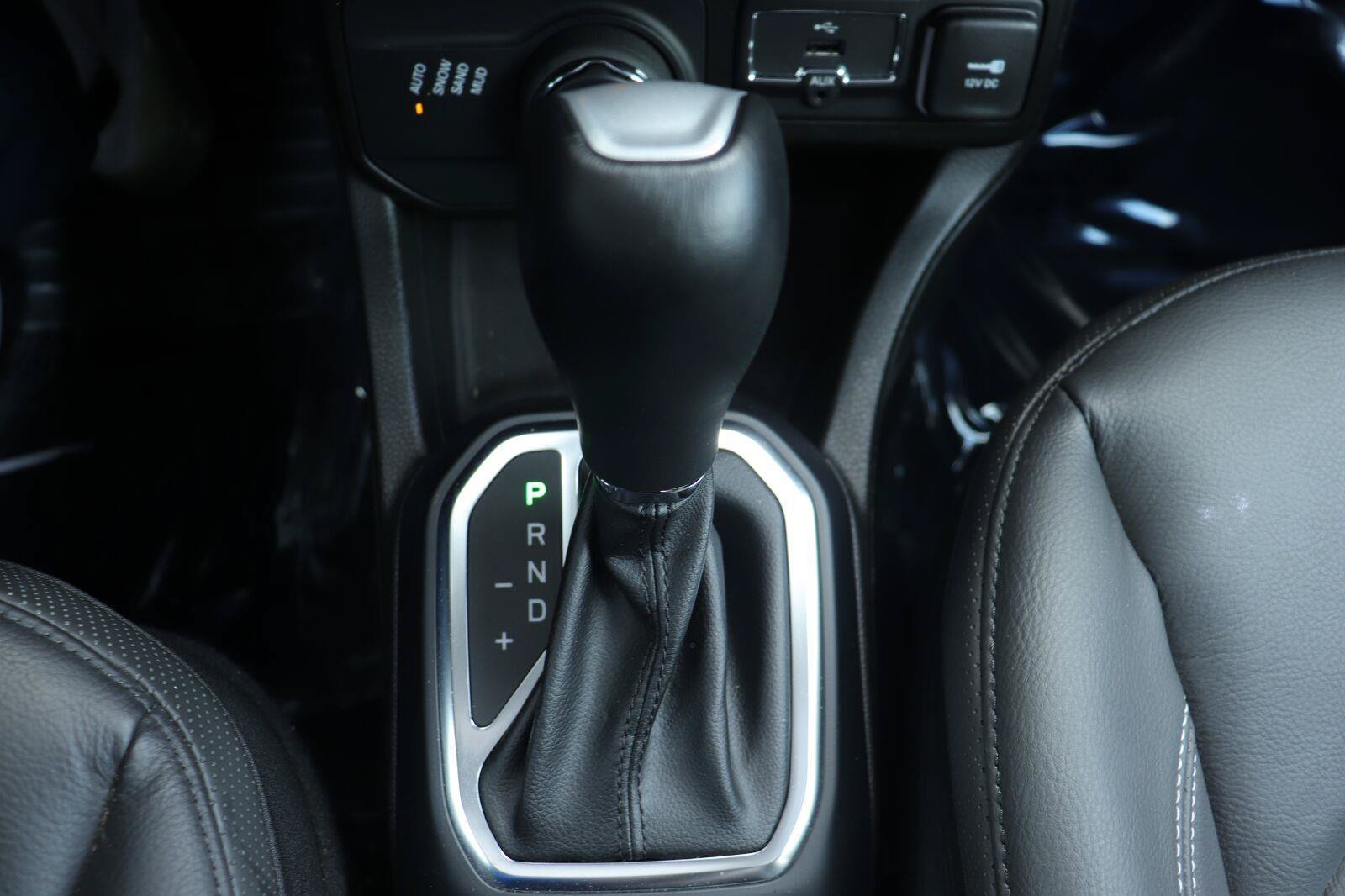 Used 2023 Jeep Renegade Limited w/ Sun/Sound Group AWD/4WD image 35