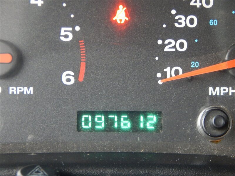 Used 2004 Jeep Wrangler X AWD/4WD image 32