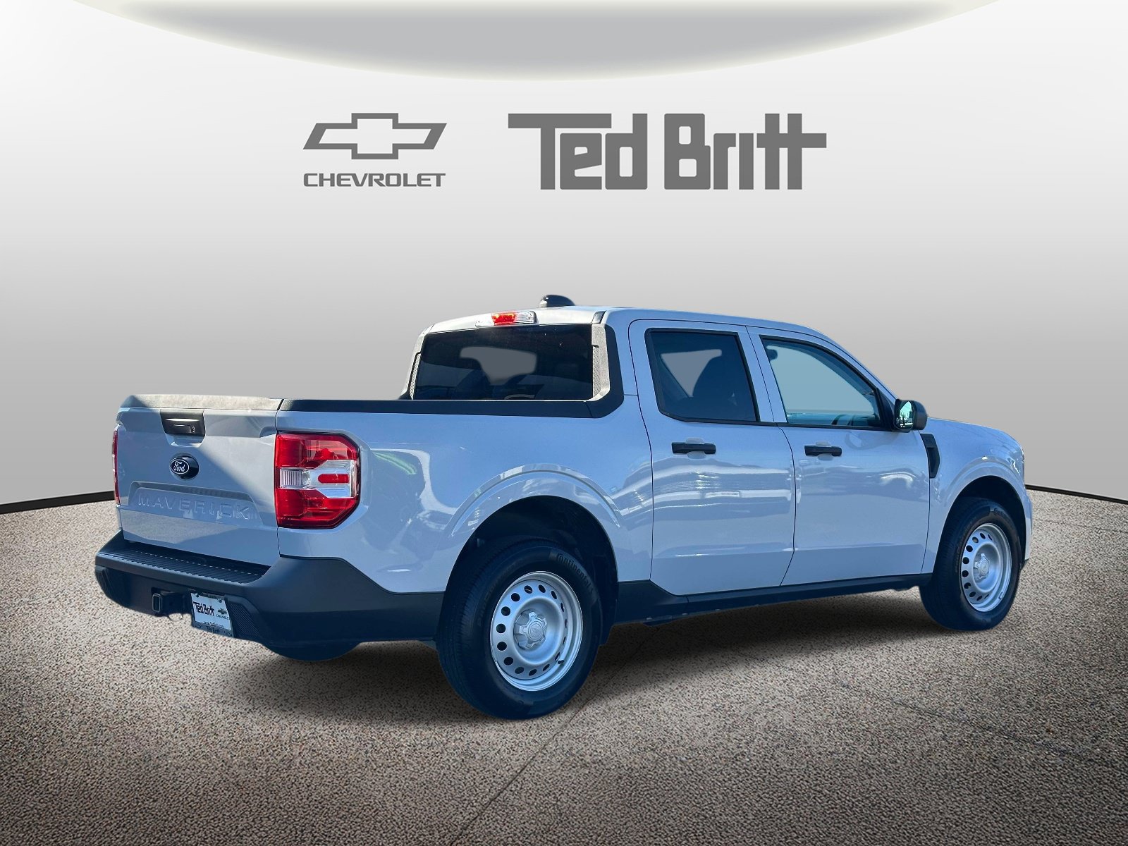 Used 2025 Ford Maverick XL w/ Equipment Group 102A AWD/4WD image 4
