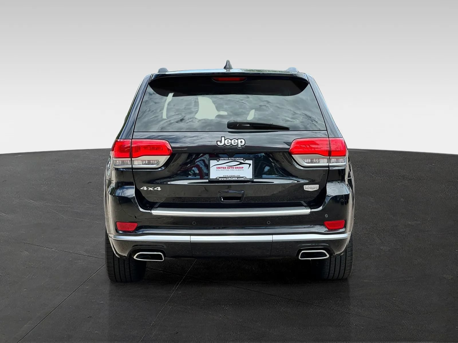 Used 2016 Jeep Grand Cherokee Summit w/ Platinum Series Group AWD/4WD image 6