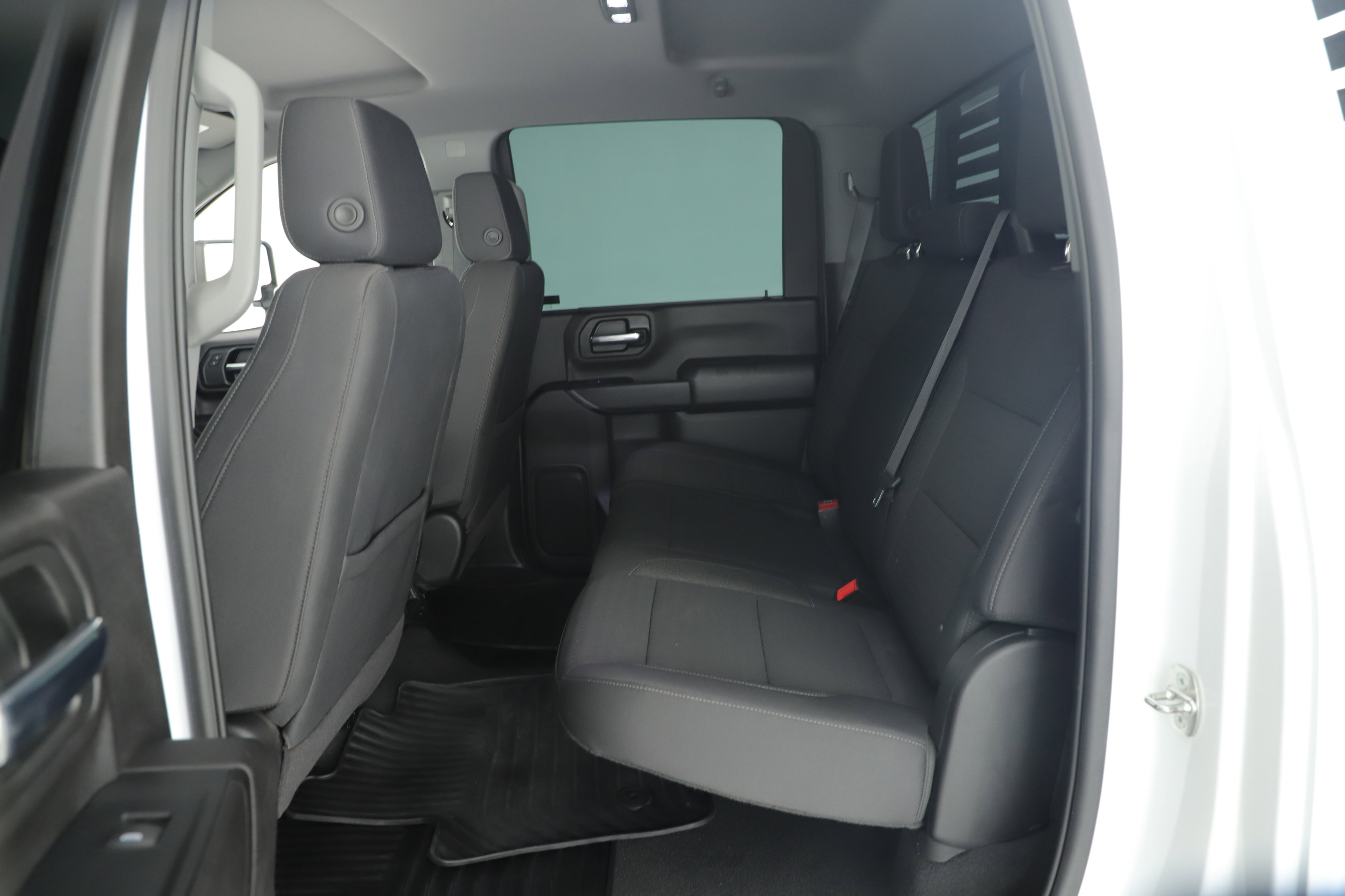 Used 2024 Chevrolet Silverado 2500 Custom w/ Custom Value Package image 20