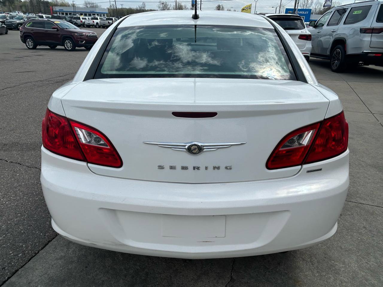 Used 2010 Chrysler Sebring Touring FWD image 6