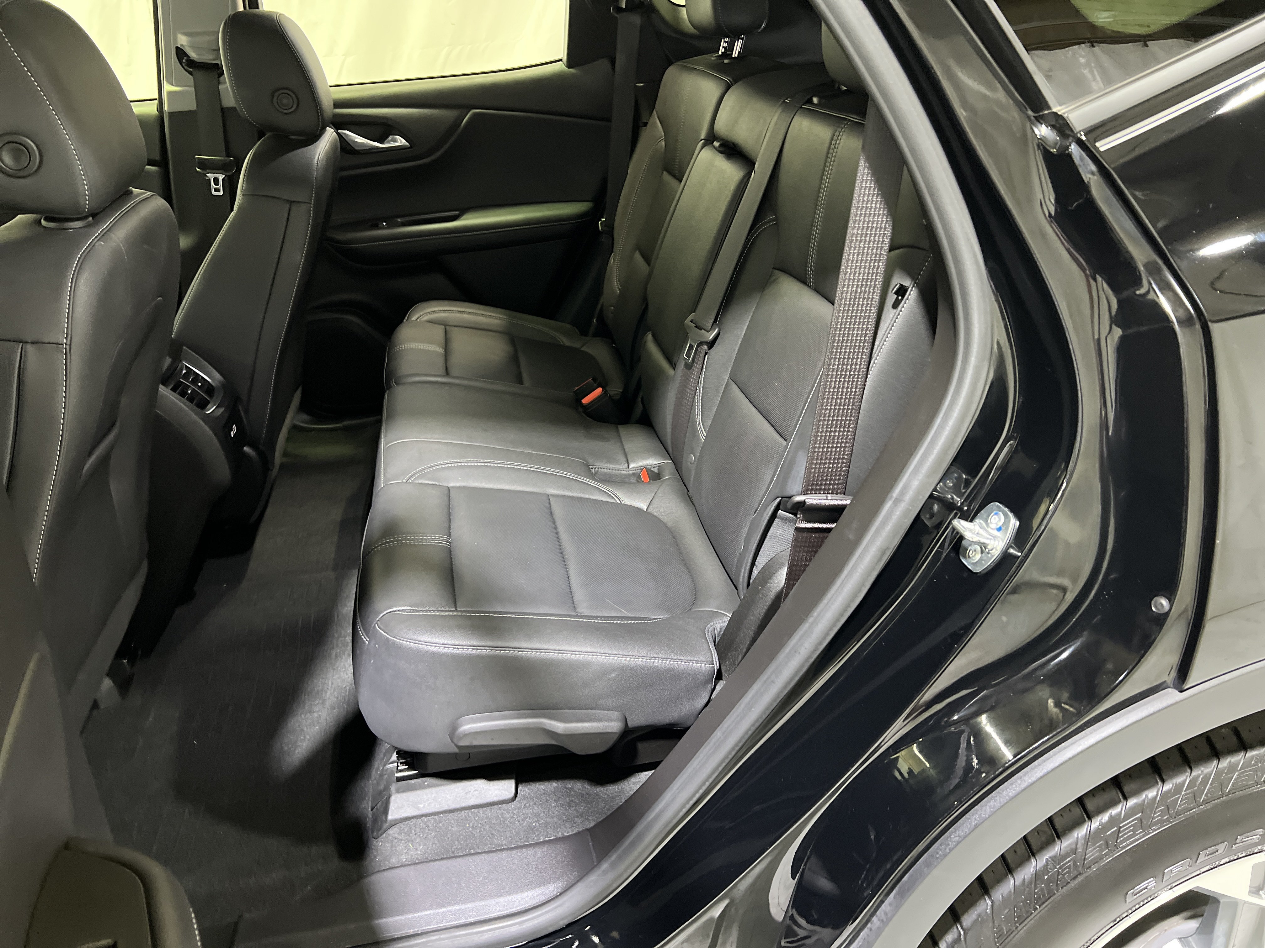 Certified 2024 Chevrolet Blazer LT w/ LPO, Floor Liner Package AWD/4WD image 16