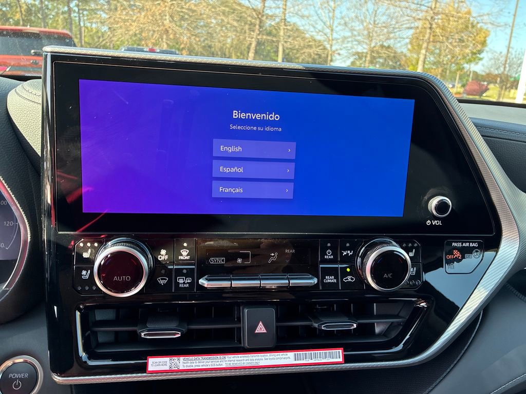 New 2026 Toyota Highlander Platinum image 25