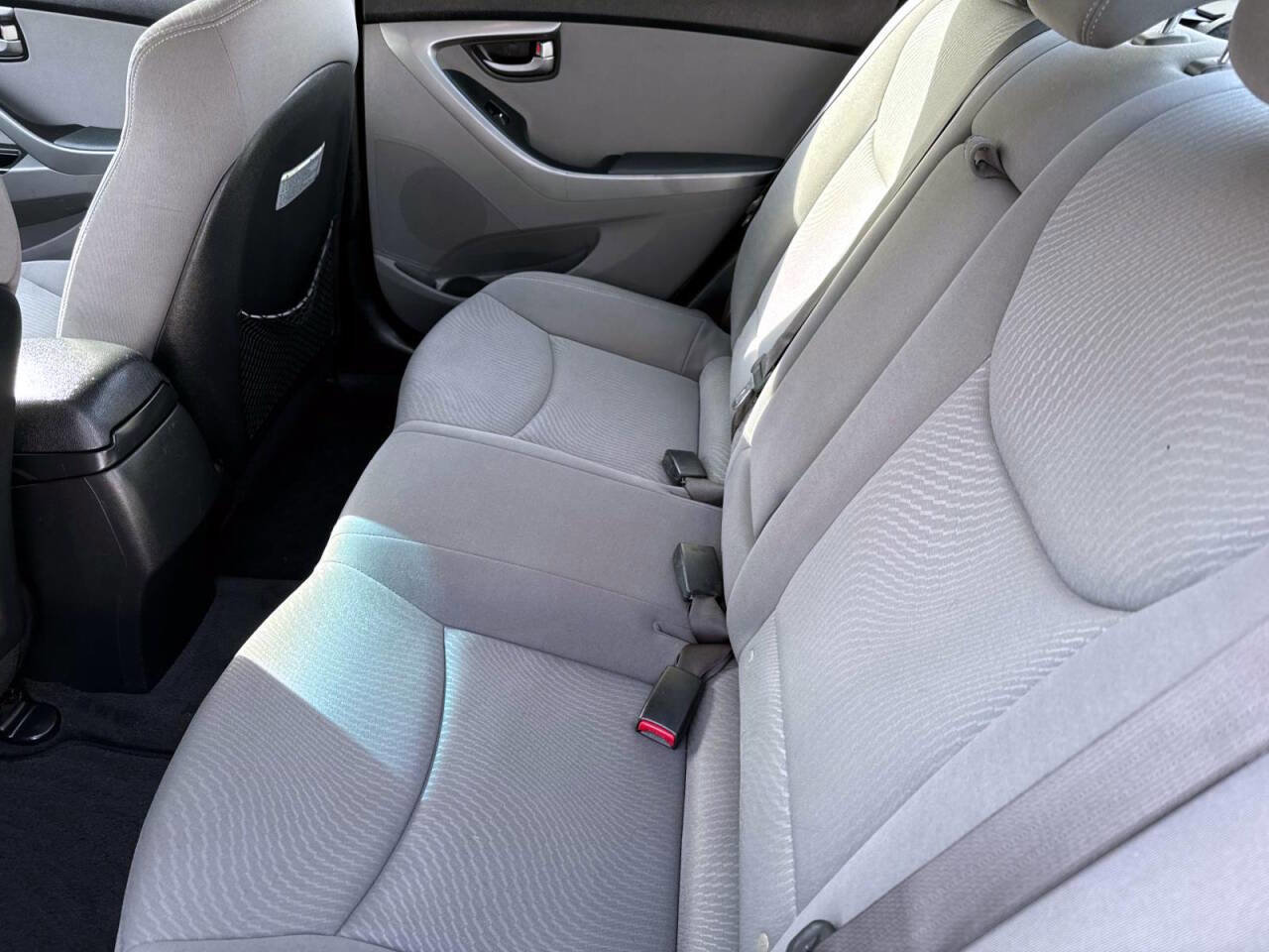 Used 2014 Hyundai Elantra SE w/ Option Group 02 image 13