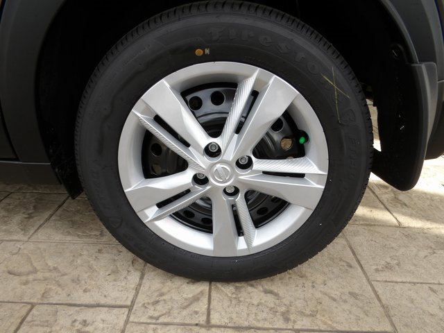 Used 2025 Nissan Kicks Play S image 10