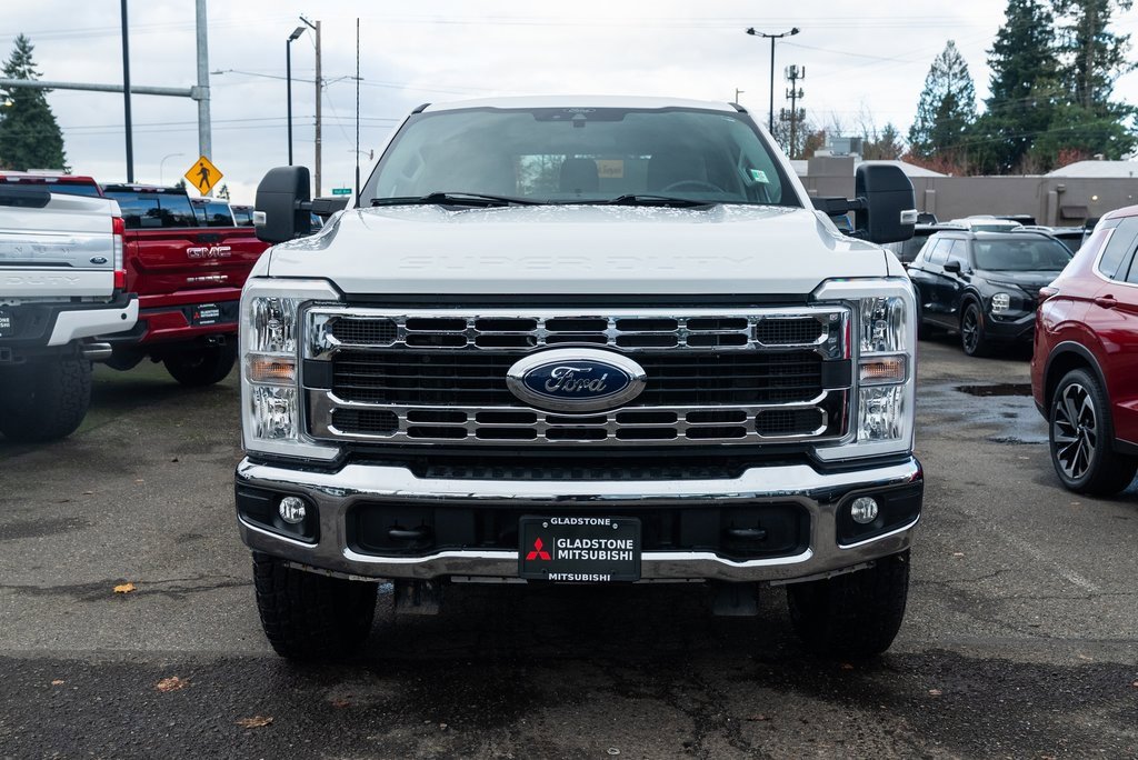Used 2024 Ford F350 XLT image 2