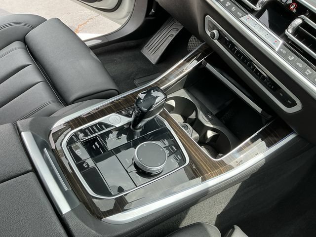 Used 2021 BMW X5 xDrive40i w/ Premium Package AWD/4WD image 23