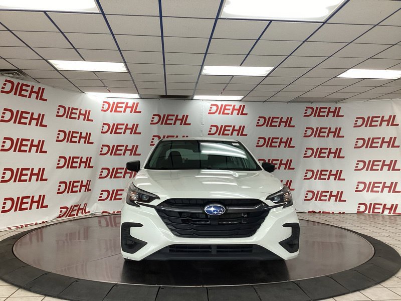 Used 2024 Subaru Legacy AWD/4WD image 2