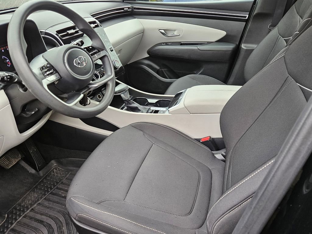 Certified 2023 Hyundai Tucson SE image 11