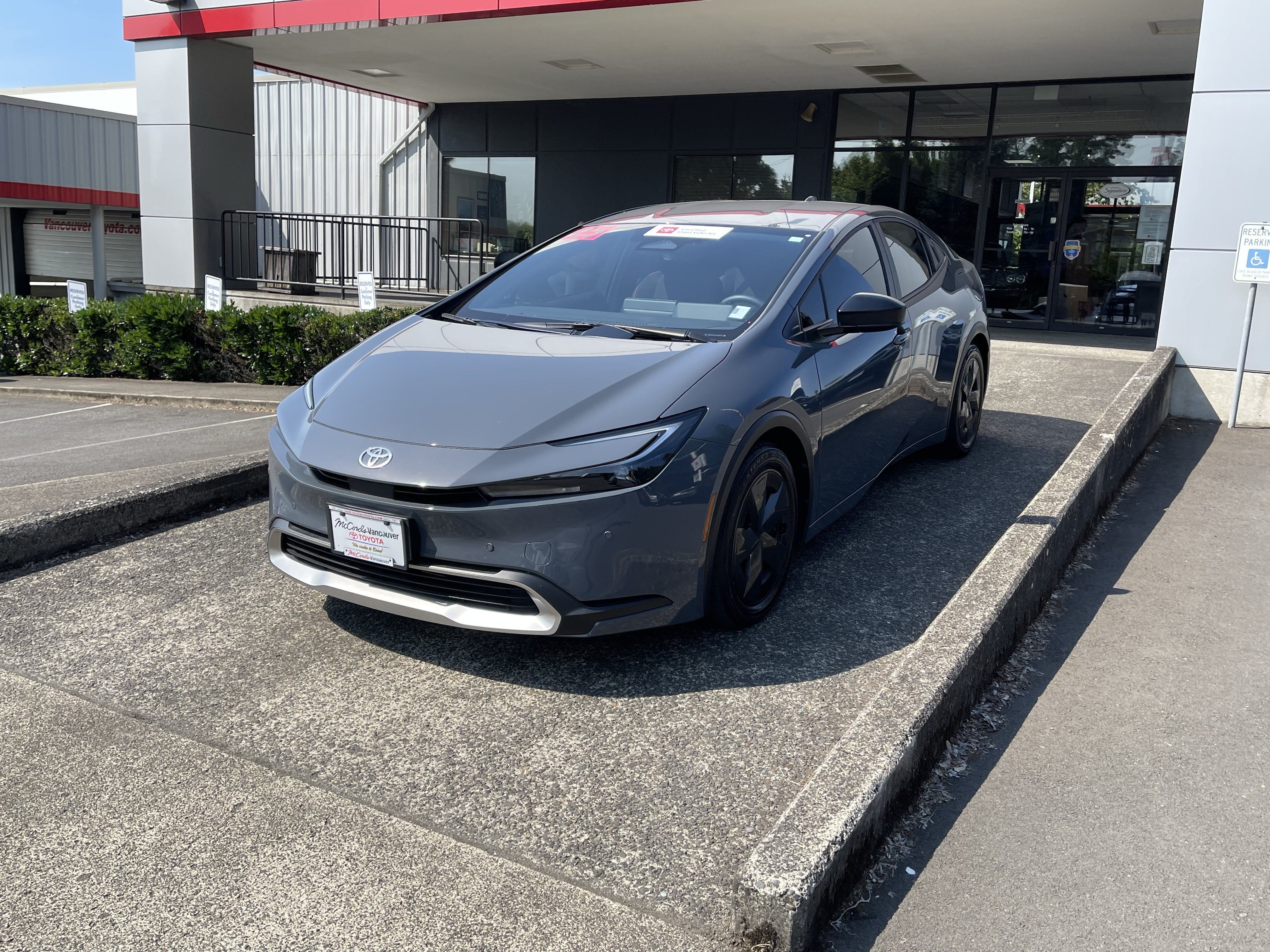 Certified 2025 Toyota Prius Plug-In Hybrid FWD image 3