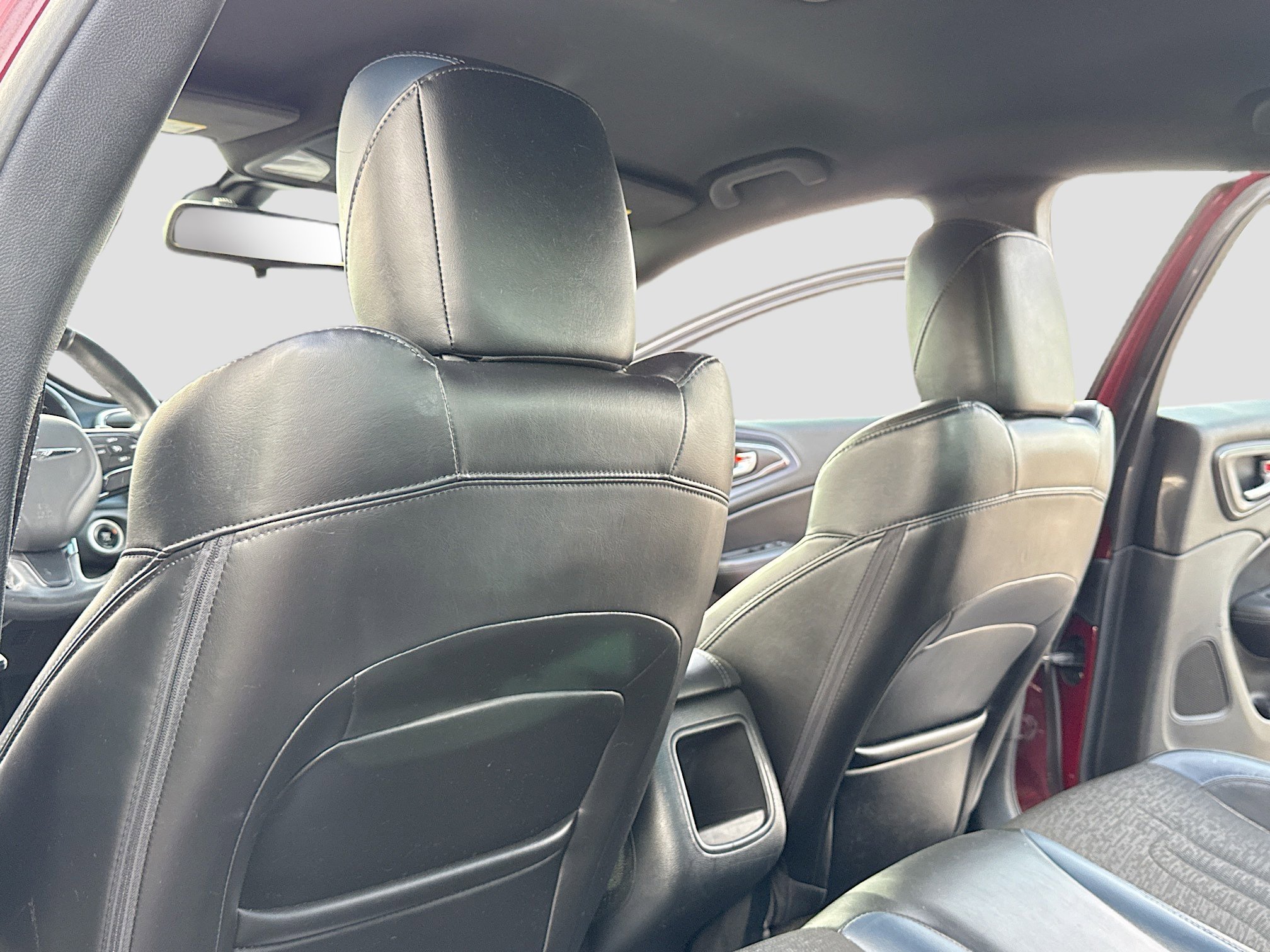Used 2015 Chrysler 200 S FWD image 6
