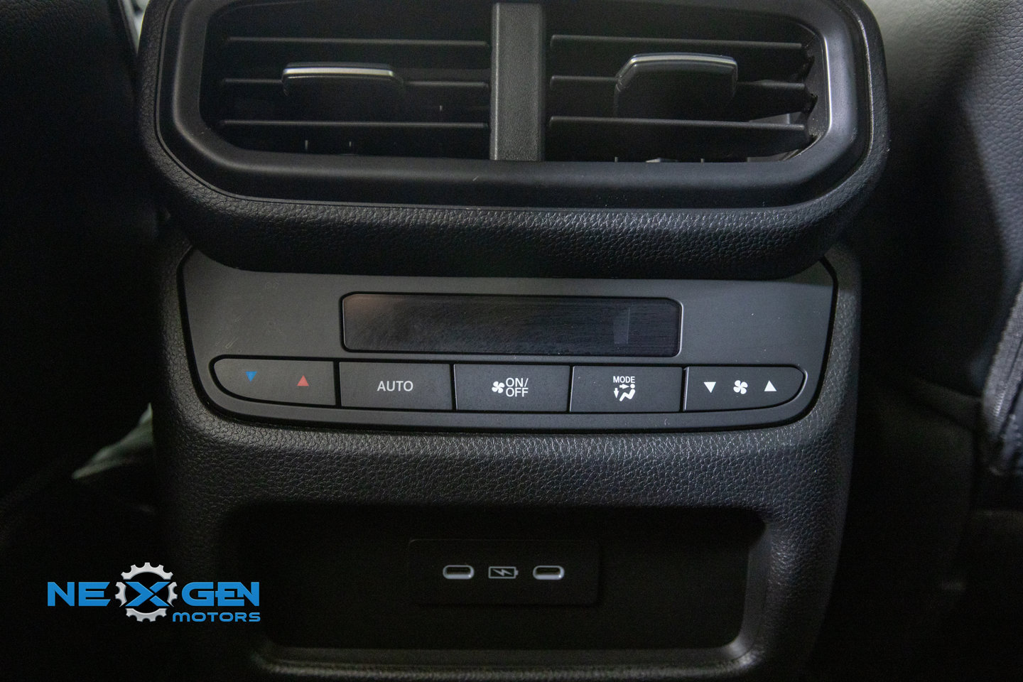 Used 2025 Honda Pilot Touring image 30