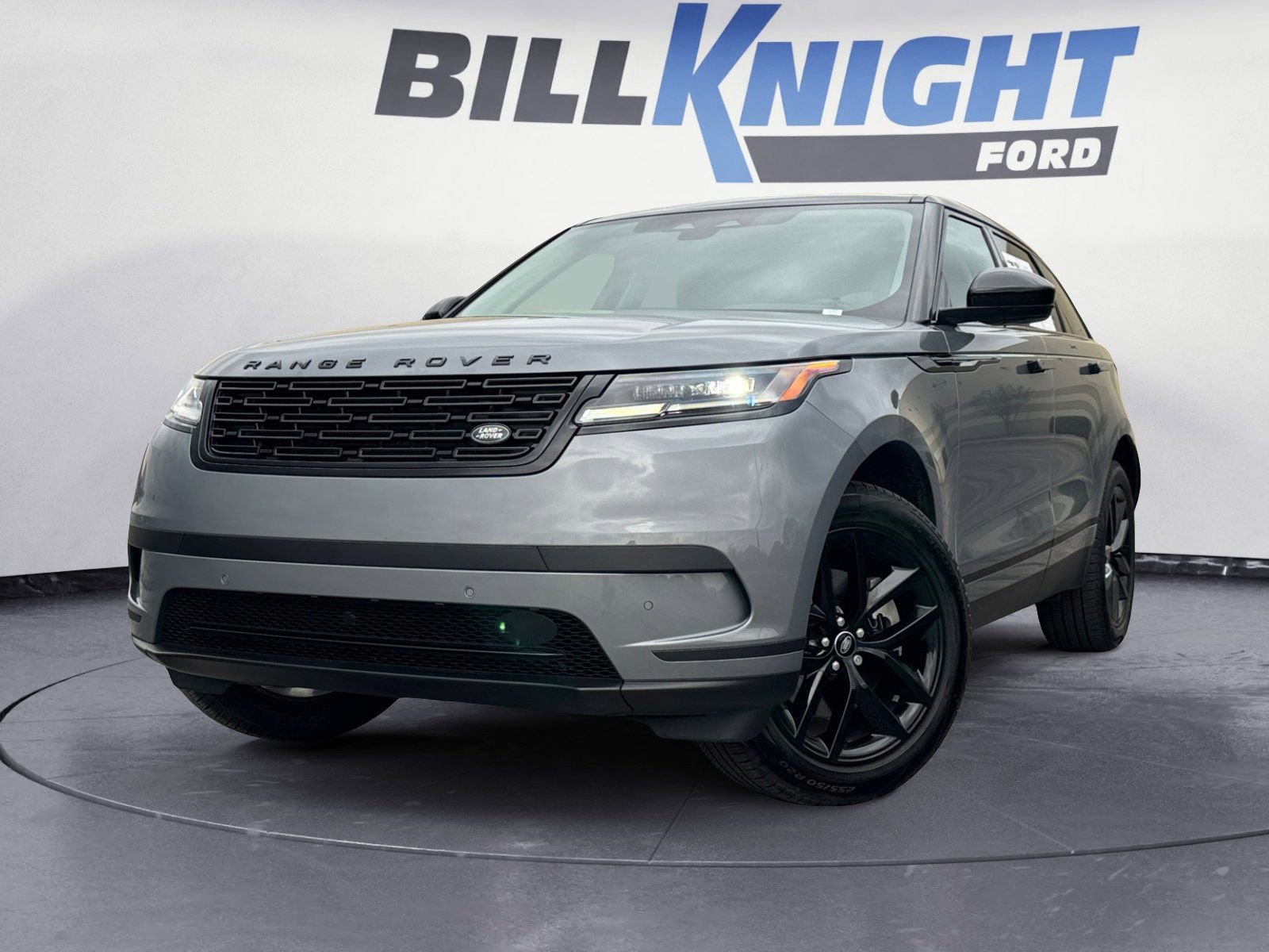 Used 2025 Land Rover Range Rover Velar S image 1