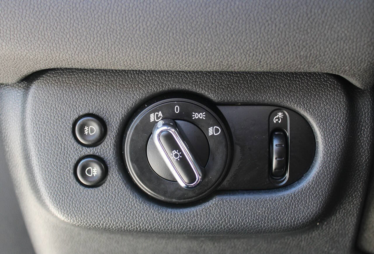 Used 2016 MINI Cooper Clubman S image 38