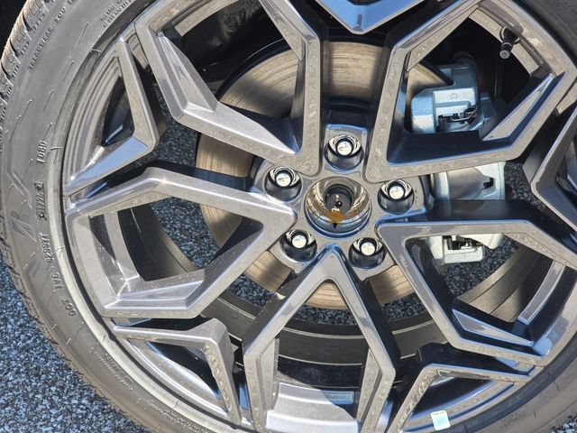 New 2026 Nissan Kicks SR w/ Cold Weather Package AWD/4WD image 9