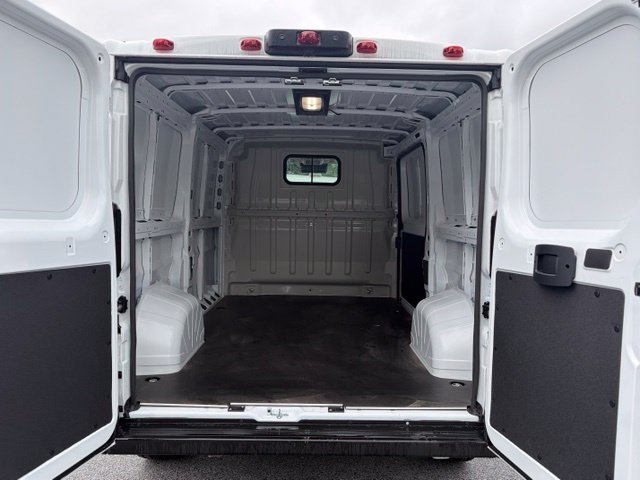 New 2027 RAM ProMaster 2500 w/ Convenience Group FWD image 5