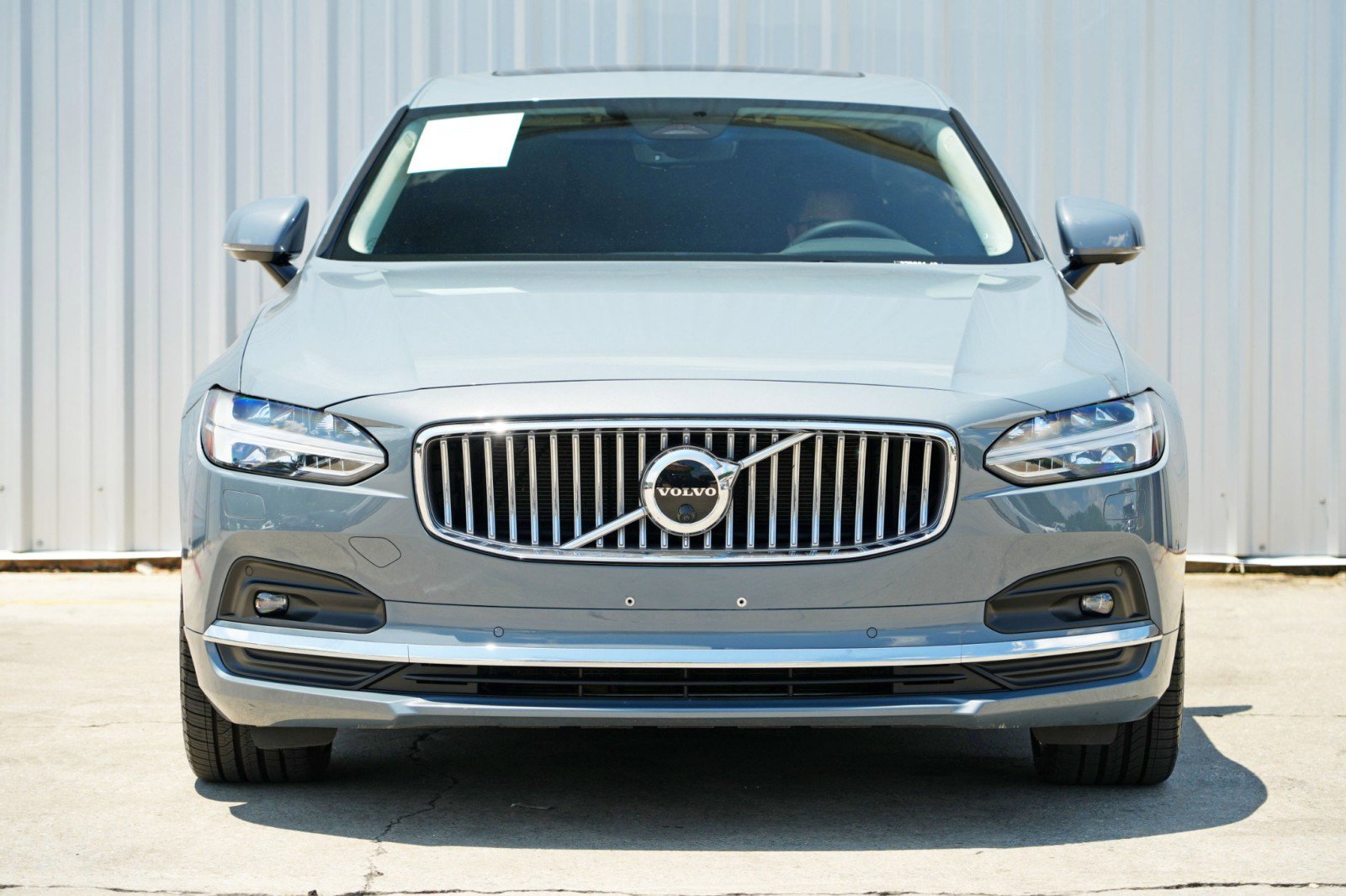 Used 2023 Volvo S90 B6 Plus w/ Protection Package Premier image 5