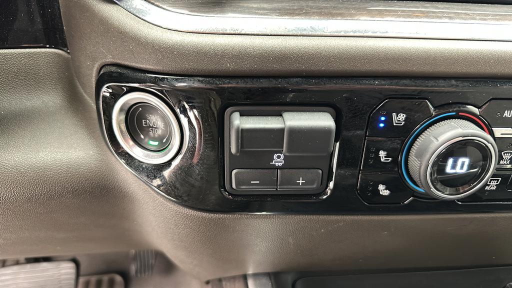Used 2025 Chevrolet Silverado 2500 LTZ w/ LTZ Plus Package AWD/4WD image 28