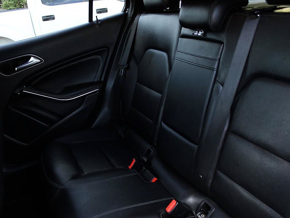 Used 2018 Mercedes-Benz GLA 250 image 15