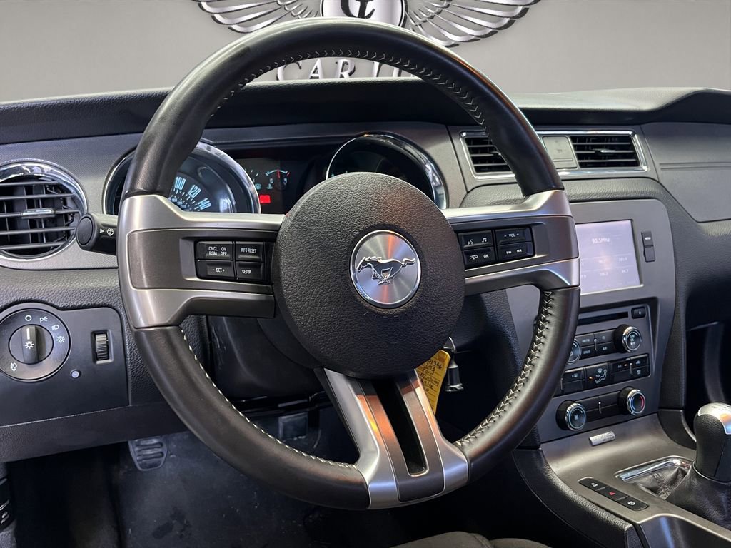 Used 2013 Ford Mustang GT RWD image 10