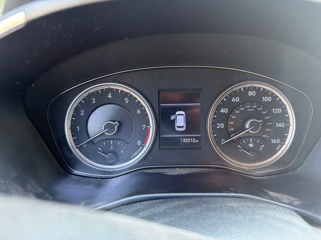 Used 2019 Hyundai Santa Fe SE FWD image 5