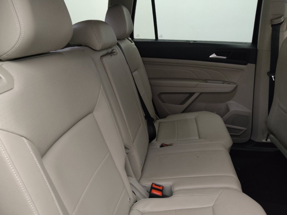 Used 2023 Volkswagen Atlas SE w/ Black Wheel Package FWD image 19