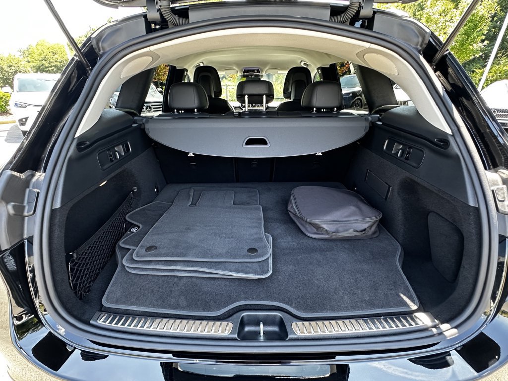 Certified 2025 Mercedes-Benz GLC 350e 4MATIC w/ Driver Assistance Package image 21